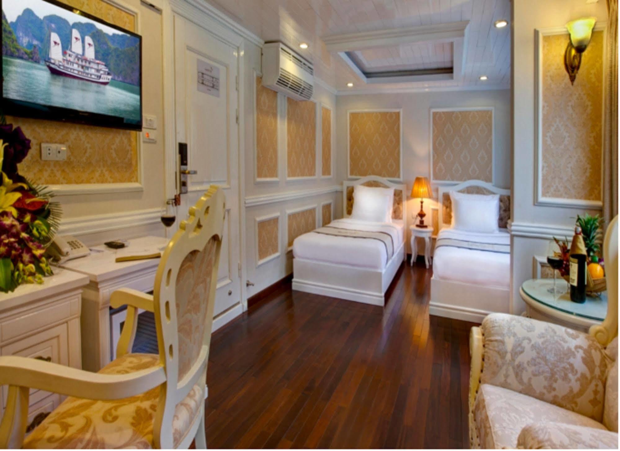 Signature Halong Cruise Hạ Long Extérieur photo